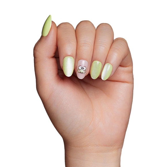 Glamnetic x Hello Kitty and Friends Keroppi Press-On Nails - Green and Pink - Picture 6 of 8